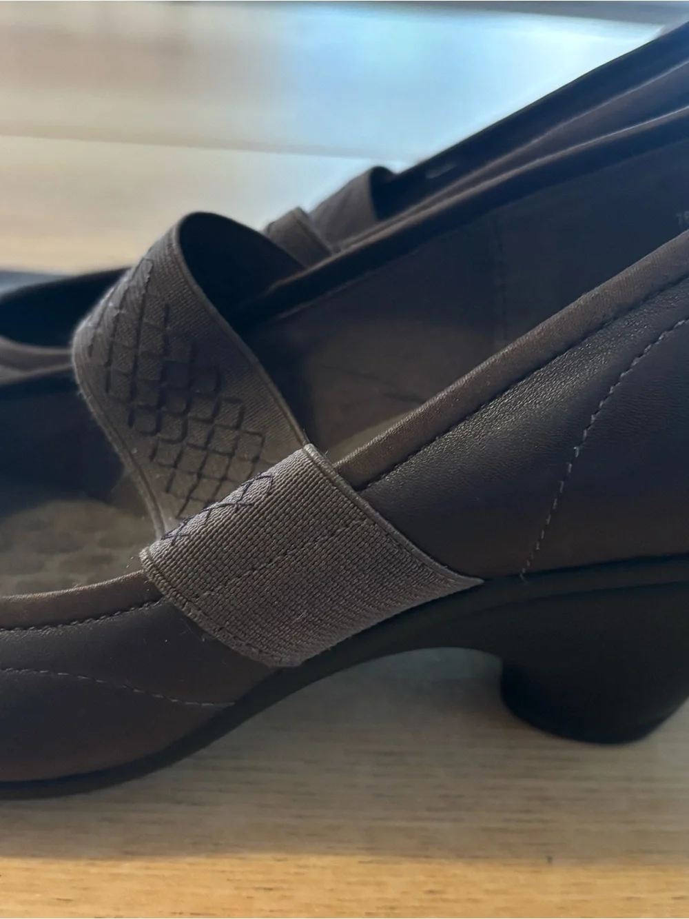 Privo by Clarks Comfort Mary Jane Heels Brown with Elastic Strap
